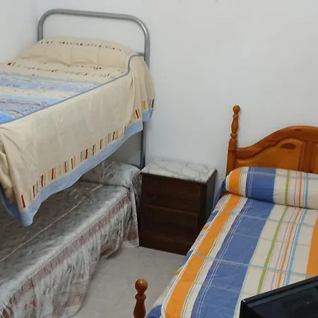 Privada 3 Personas En فندق مبيت وإفطار توليدو