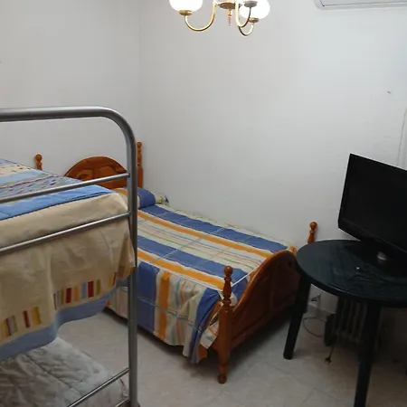 Privada 3 Personas En فندق مبيت وإفطار